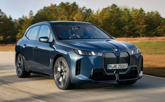 BMW iX