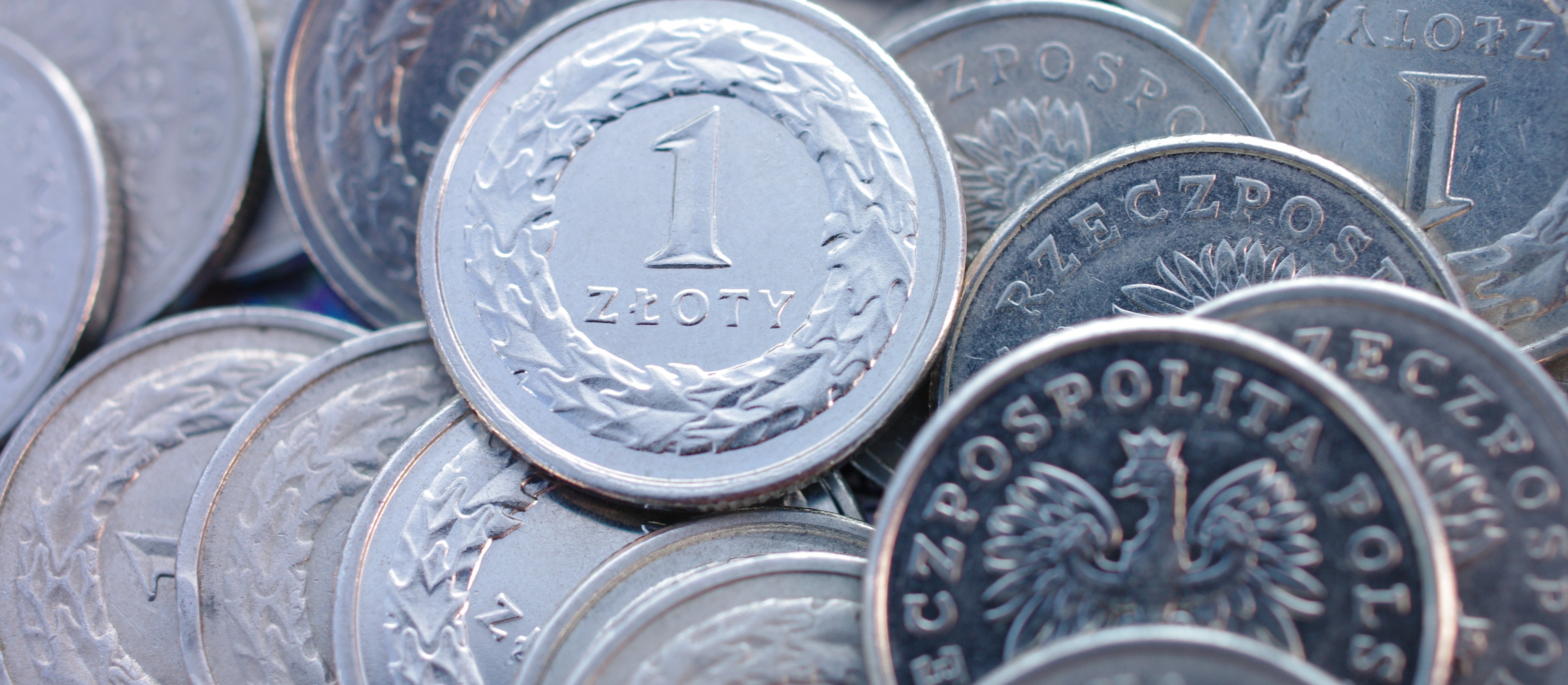 Złoty nieco słabszy, ale stabilny