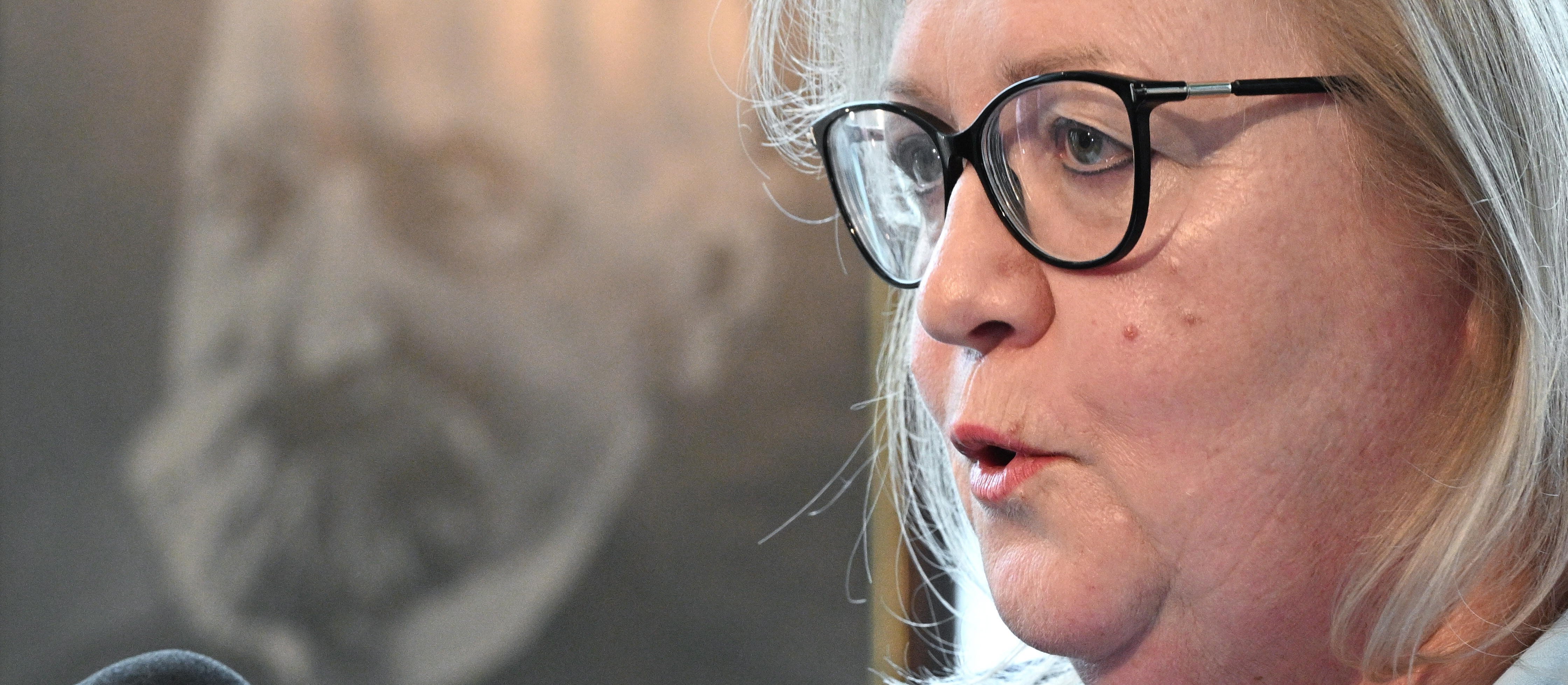 Sprawa aborcji w Oleśnicy. Małgorzata Manowska vs prokuratura. Jest decyzja sądu