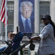 Baneru z wizerunkiem Donalda Trumpa na ścianie budynku Departamentu Rolnictwa USA w Waszyngtonie