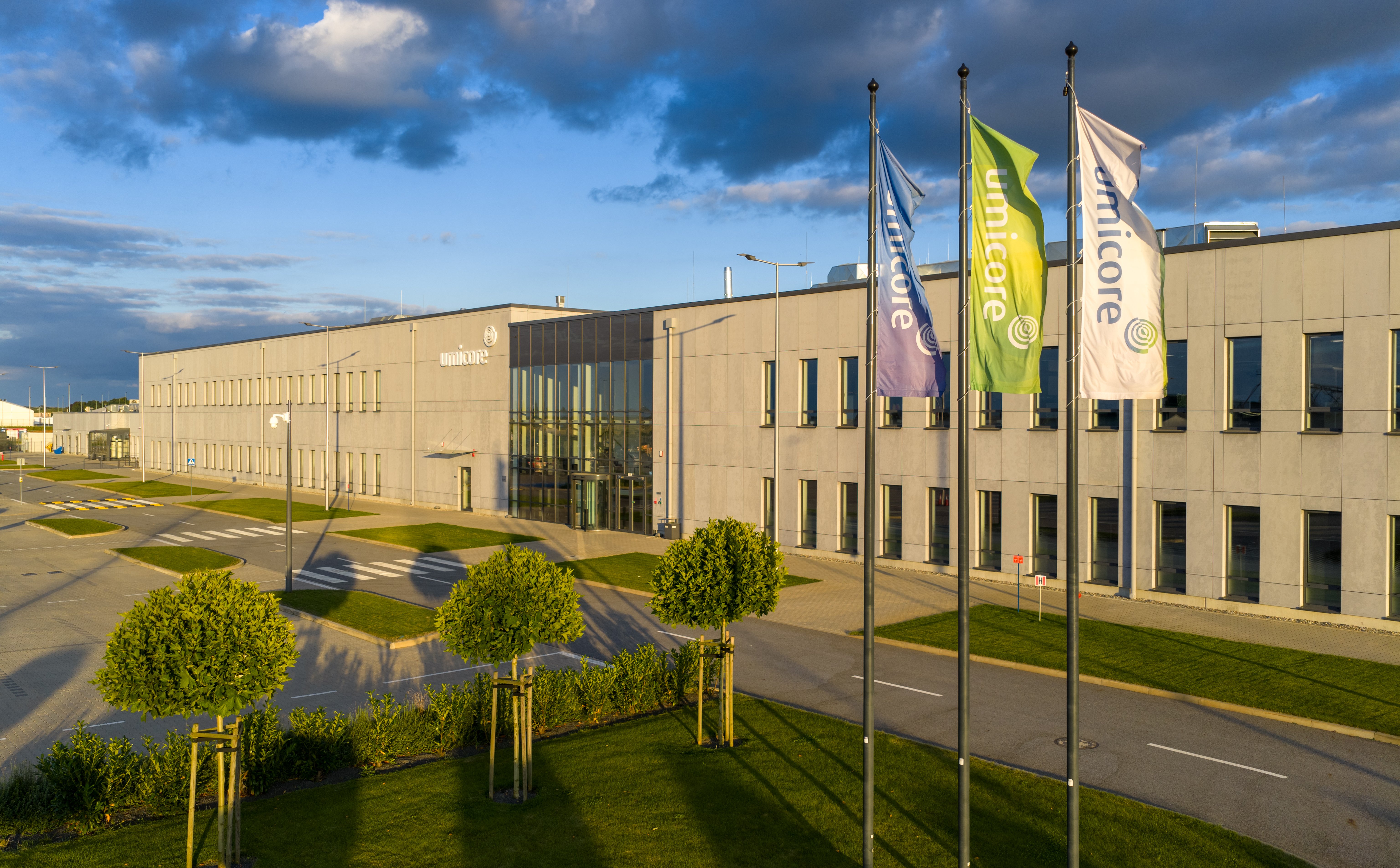 Od recyklingu po baterie solid-state. Umicore napędza rozwój elektromobilności