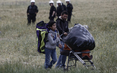 Polscy eksperci pomagają Grecji z uchodźcami