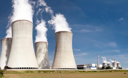 Atom wobec deficytu energii