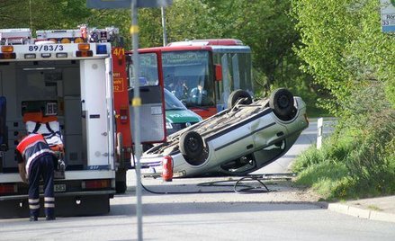 Pracownik ponad pięć lat walczył o przyznanie świadczeń po wypadku drogowym, aż sprawa dotarła do Są