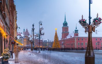 Sylwester w Warszawie przyniesie przelotne opady śniegu i silniejsze porywy wiatru