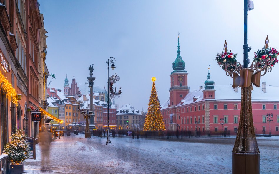 Sylwester w Warszawie przyniesie przelotne opady śniegu i silniejsze porywy wiatru