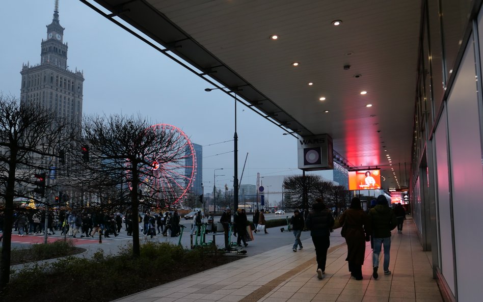 Najwięcej osób wykonujących pracę wyłącznie na podstawie umów zlecenia mieszkało w regionie warszaws