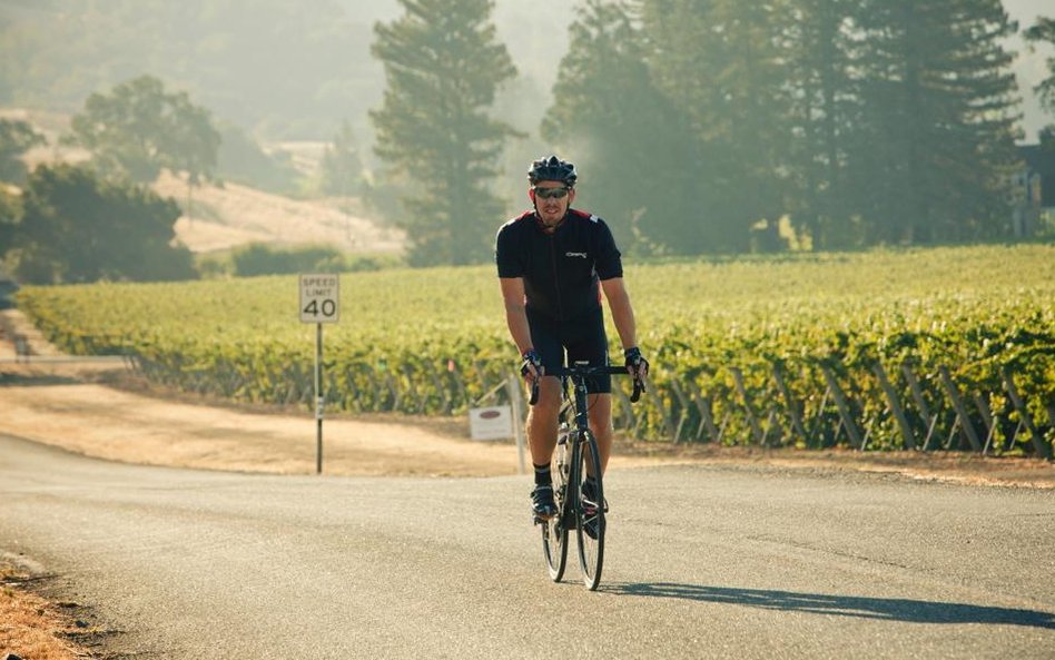 Mikael Ottosson. Zaczął jeździć na rowerze dlatego, by trenować nogi, nie obarczając nadmiernie kola