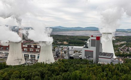 PGE tnie inwestycje i gasi pożar w Turowie