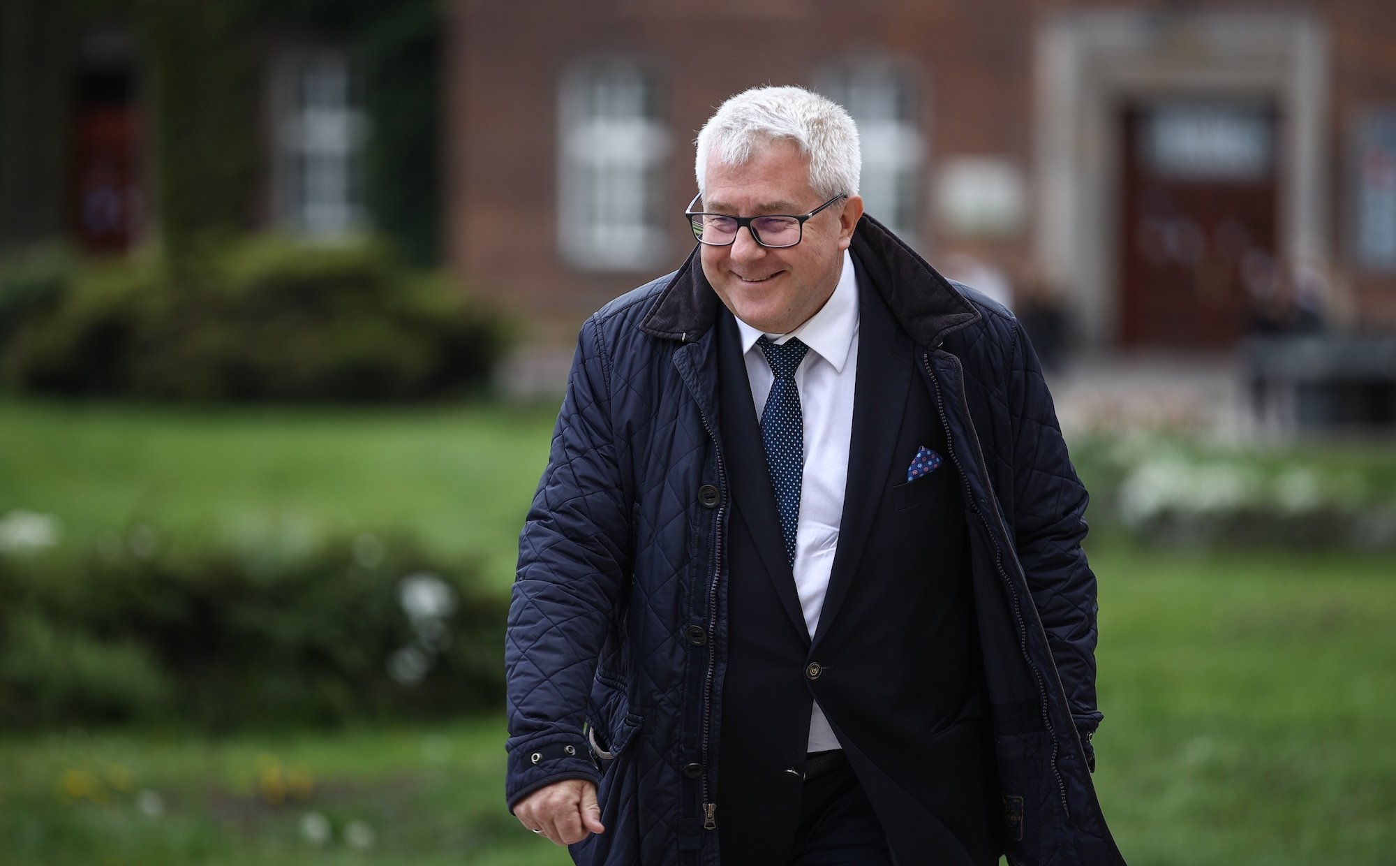 Kulisy rozgrywki Ryszarda Czarneckiego. „Traktuje Brauna jak Leppera”