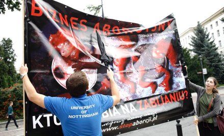 Zakaz aborcji nie gwarantuje macierzyństwa