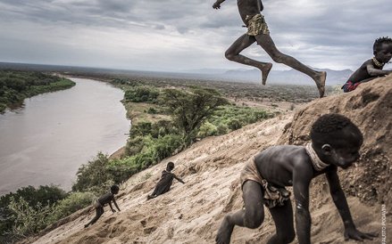 Fausto Podavini, "Omo Change"