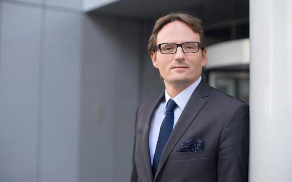 Wiceprezes KUKE Piotr Stolarczyk: Często prowadzimy eksportera za rękę