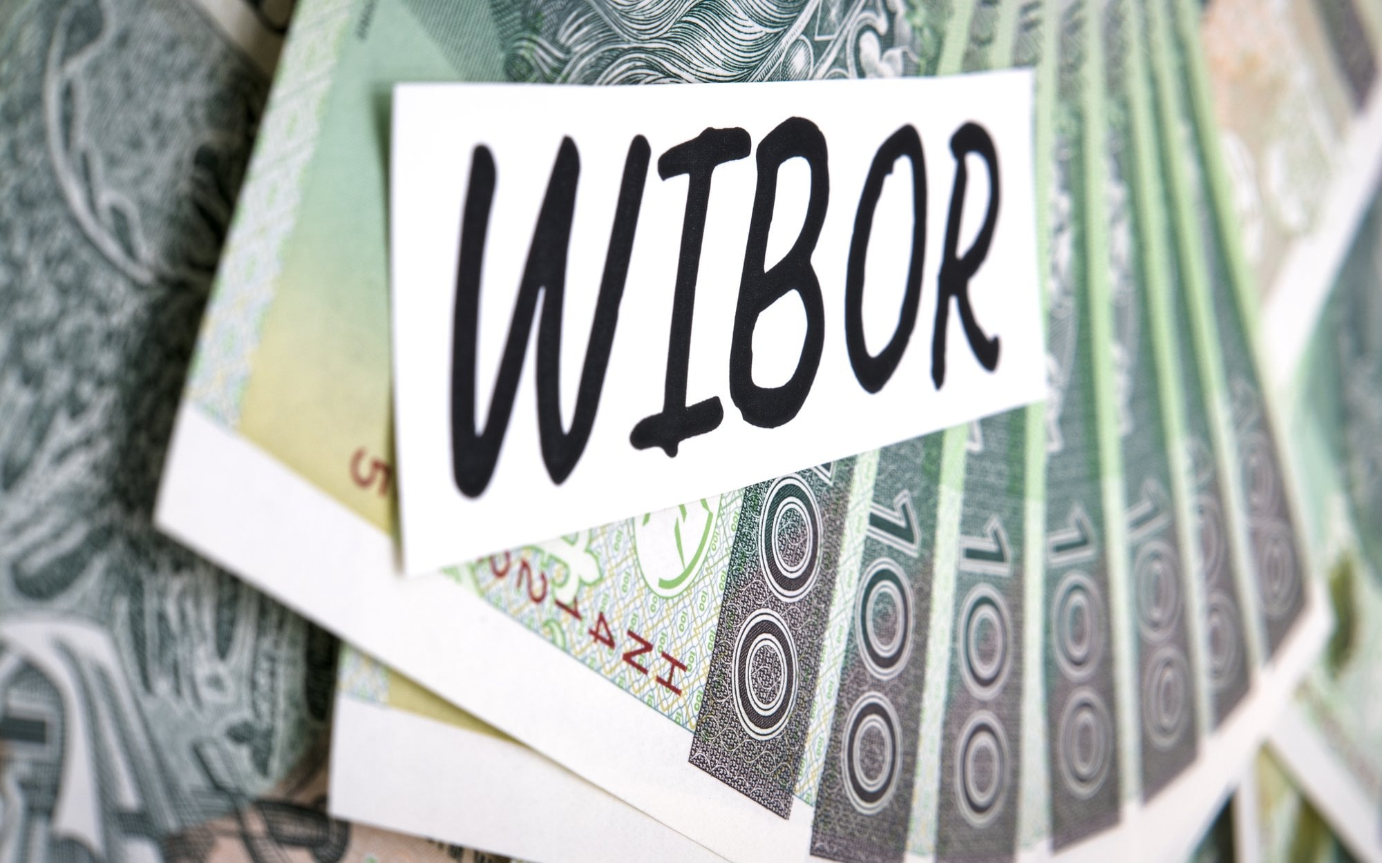 Resort finansów: pozostawienie WIBOR-u na 10 lat zapewni bezpieczeństwo
