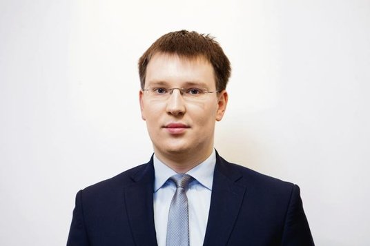 Kamil Maliszewski, wicedyrektor departamentu rynków nieregulowanych w DM mBanku.