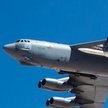 Bombowiec B-52 uzbrojony w prototypowy pocisk hipersoniczny