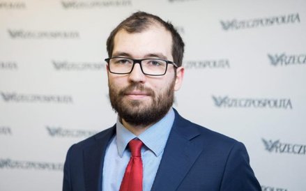 Skutki nacjonalizacji powinien ponieść Skarb Państwa. Bo to państwo znacjonalizowało mienie. Adam Zi