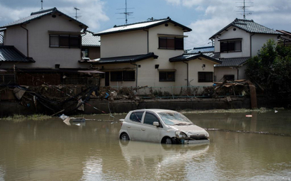 Japonia: Takiej powodzi nie było od dekad. 179 zabitych
