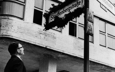 Niemcy każą nam widzieć w Stauffenbergu uczestnika ruchu oporu, a nie człowieka współodpowiedzialneg