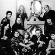 Polonista w czarnej koszuli