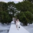 Dior zaprezentował nową kolekcję w paryskim Parku Tuileries.