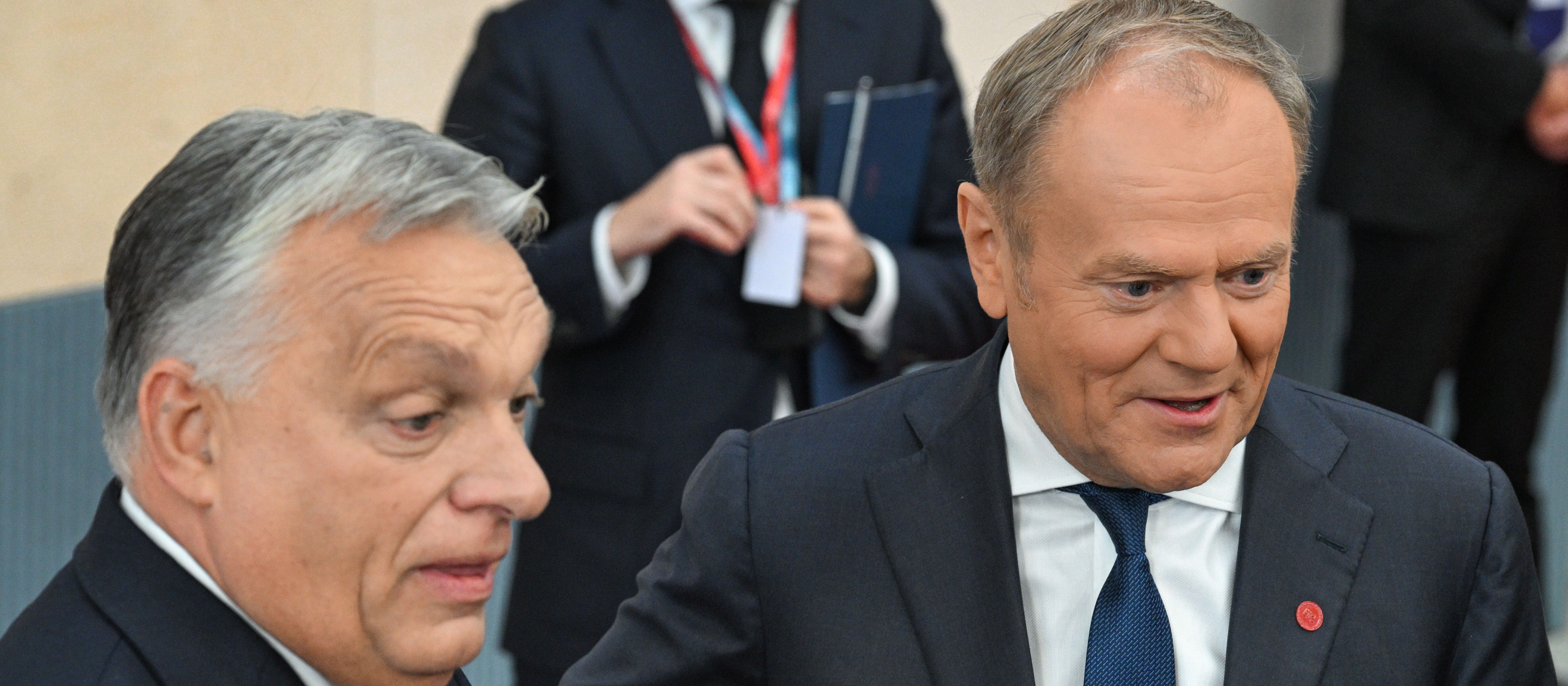 Viktor Orbán kontra Donald Tusk. Spór o to, kto jest na wojnie