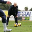 Leo Beenhakker podczas treningu kadry w Portugalii