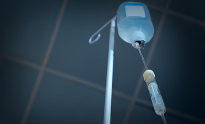 Niższa izba francuskiego parlamentu przyjęła ustawę o pomocy w umieraniu