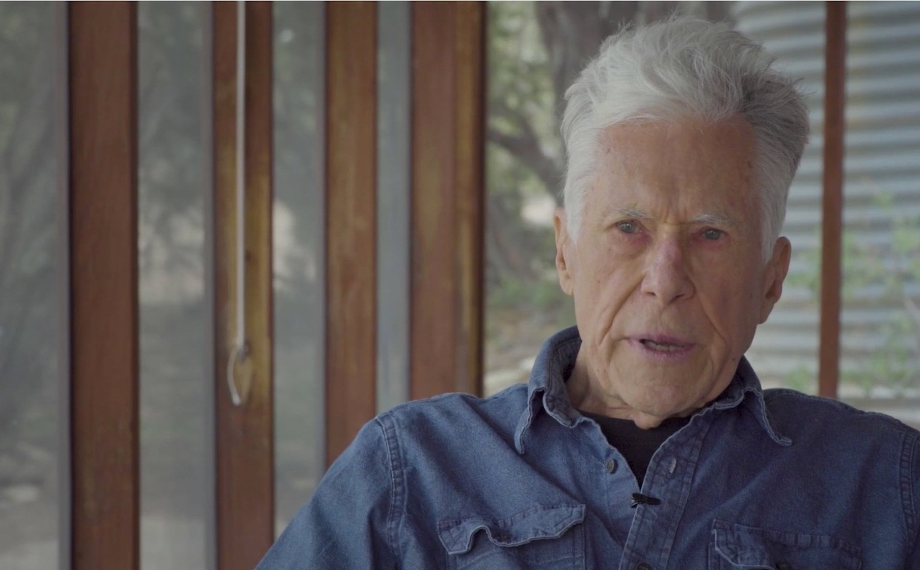 Star axis: a 50-year journey of an artist's life