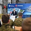 Wicepremier, minister obrony narodowej Władysław Kosiniak-Kamysz przemawia podczas wizyty w siedzibi