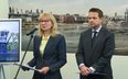 Prezydent Warszawy Rafał Trzaskowski i prezes MPWiK Renata Tomusiak