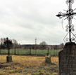 Historię w Połoskach najlepiej widać na cmentarzu, gdzie wśród nagrobków dominują te pisane cyrylicą