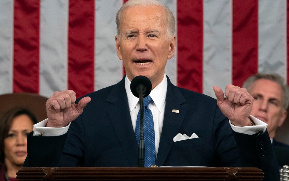 Prezydent Joe Biden chce pokazać światu, że demokracja jest skuteczniejsza od reżimów autorytarnych