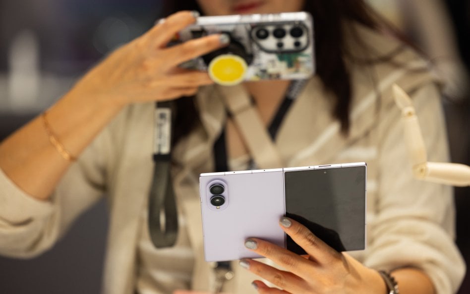 Na rynku składanych smartfonów dominuje Samsung, ale Apple już przygotowuje się do starcia