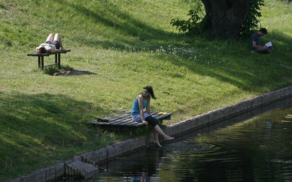 Jak udzielamy wolnego za sierpniowe święto