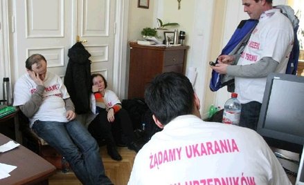 Kupcy zakończyli okupację gabinetu prezydent Warszawy, gdy do budynku weszła policja