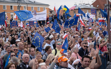 We wtorek na wiecu KO Donald Tusk przekonywał, że wybory do PE są tak samo ważne jak te z 4 czerwca 