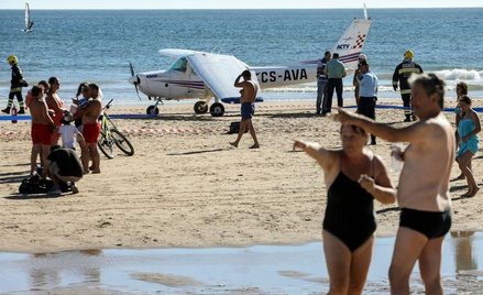 Awionetka lądująca na plaży zabiła dwoje turystów
