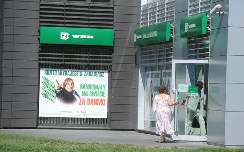 Chwyty marketingowe stosowane przez banki w reklamach