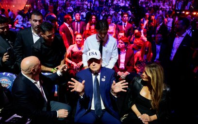 Karol Nawrocki był na urodzinach Donalda Trumpa. Czas zapytać co ma z tego Polska - pisze Jacek Nizi