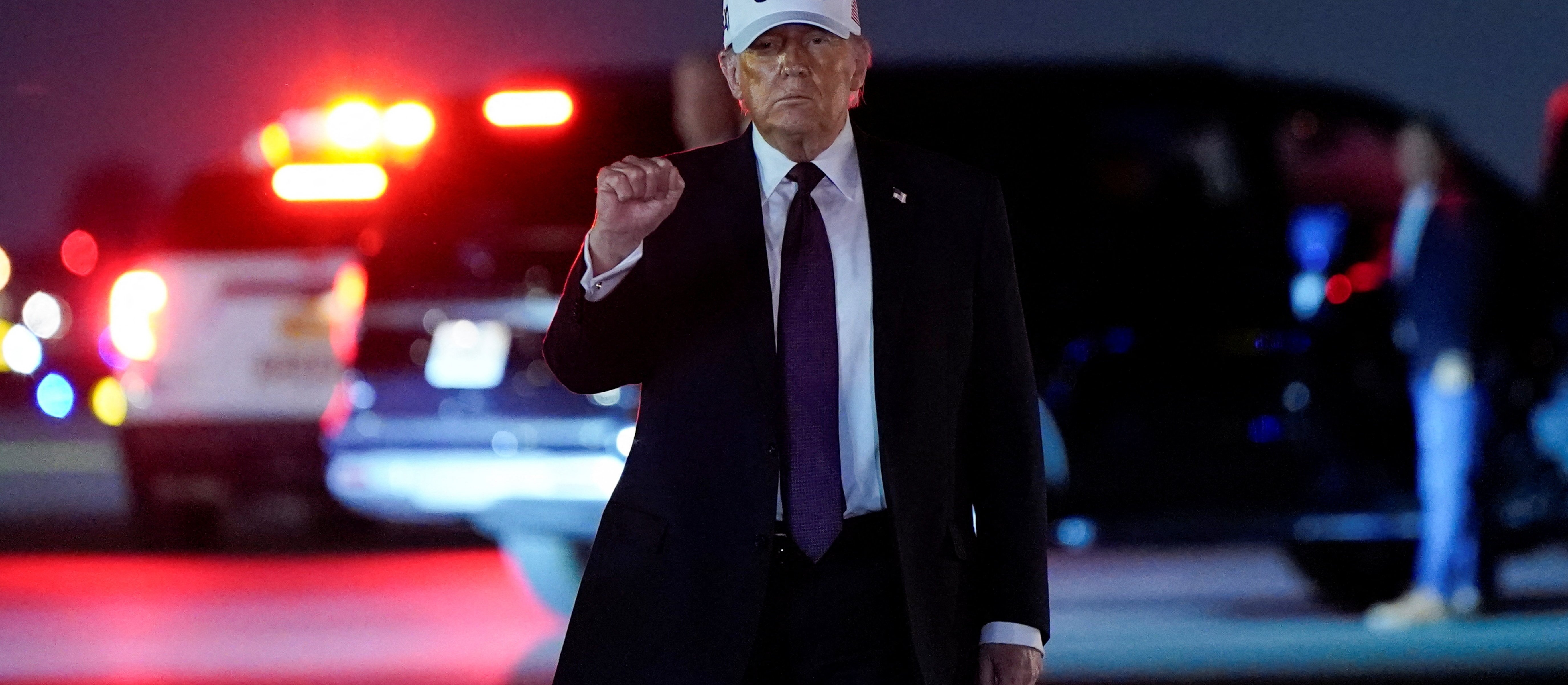 Donald Trump o ataku na Iran: Zniszczymy ich rakiety i zrównamy z ziemią ich przemysł rakietowy