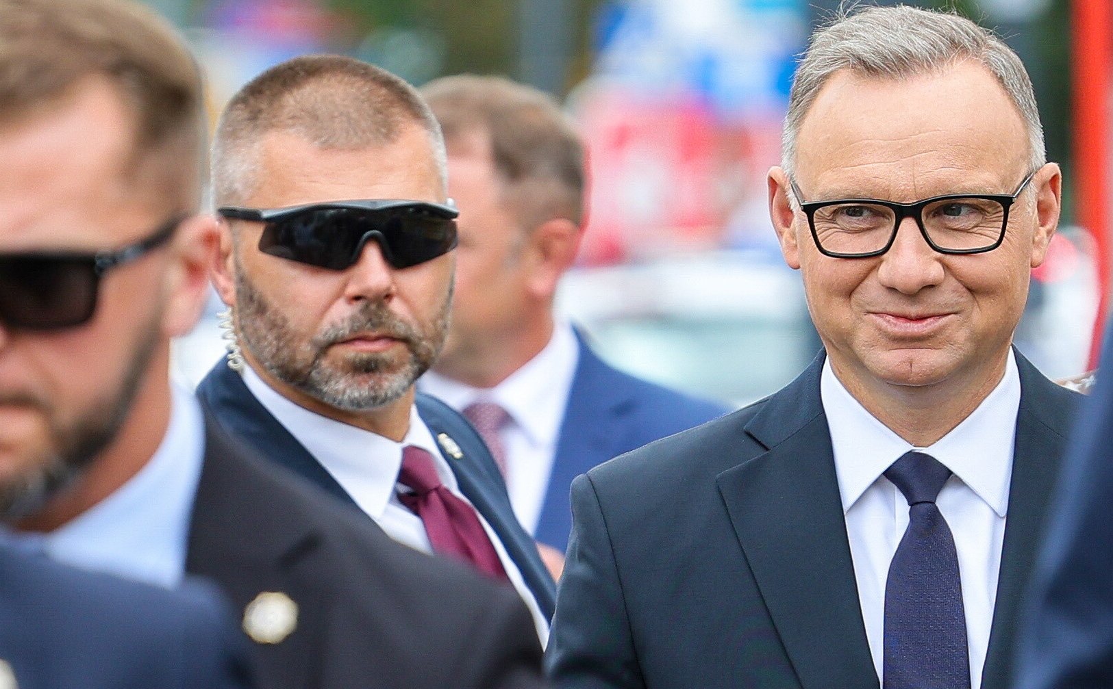 To będzie jedna z ostatnich decyzji Andrzeja Dudy jako prezydenta. Są dwa apele