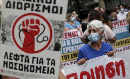 Protest przeciwko obowiązkowi szczepień na COVID w Grecji