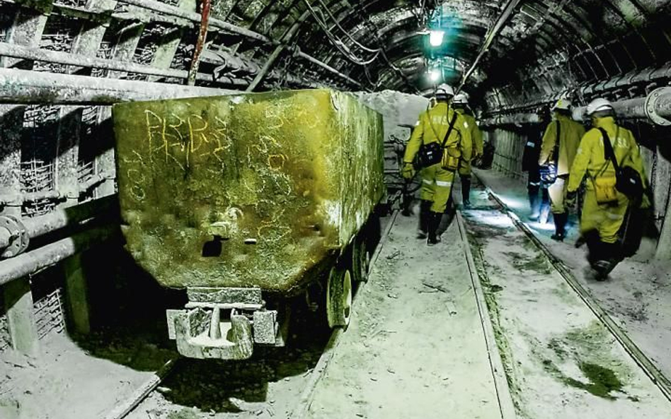 Górnicy czekają na szczegóły połączenia PGG z KHW.