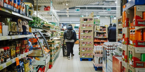 Магазины справились с военным кризисом. Нам удалось избежать ценового шока