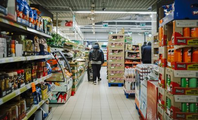Dyskonty mają problem. Klienci znów wolą znane marki niż tańsze zamienniki