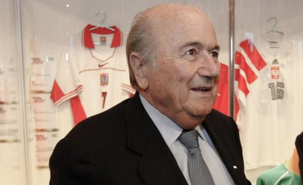 Blatter: Podgrzewano kulki przed losowaniem