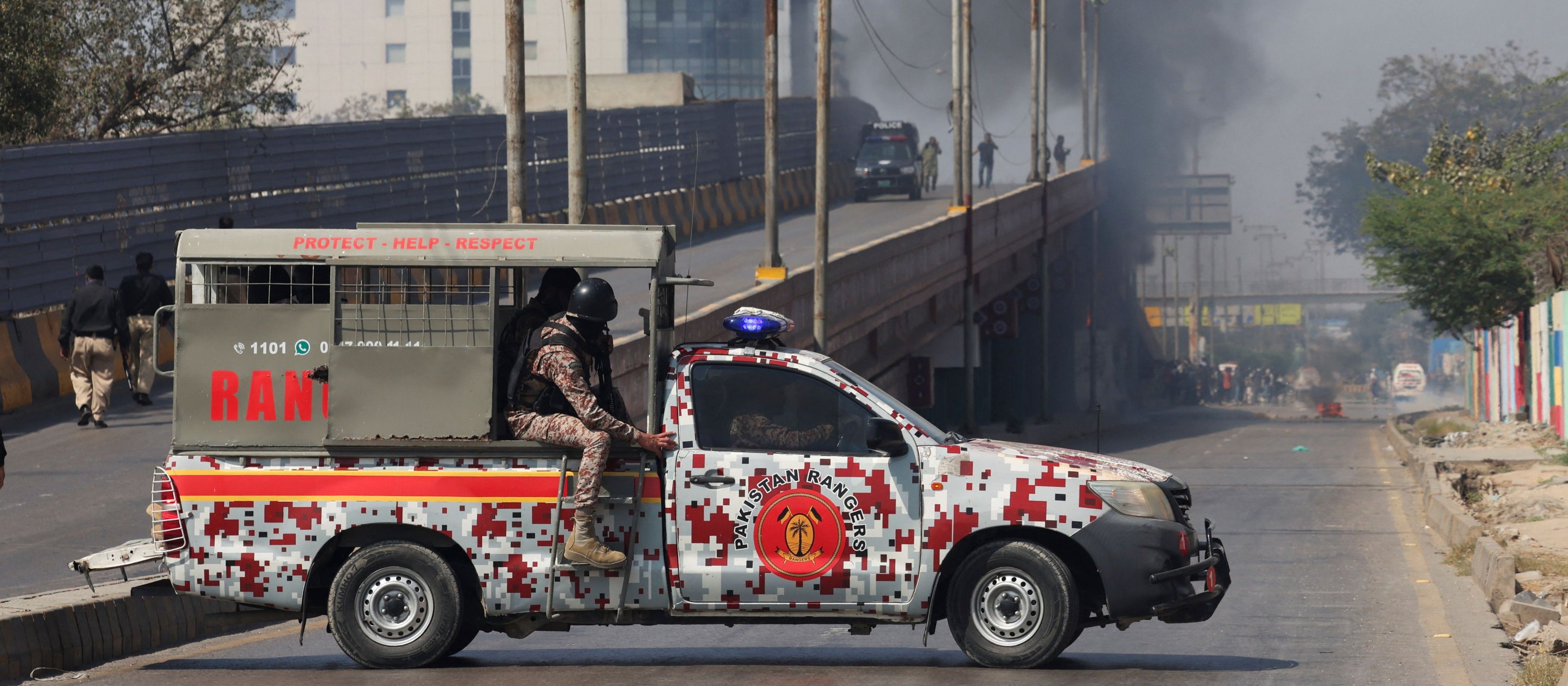 Protesty po śmierci Alego Chameneiego. W Karaczi zginęli ludzie