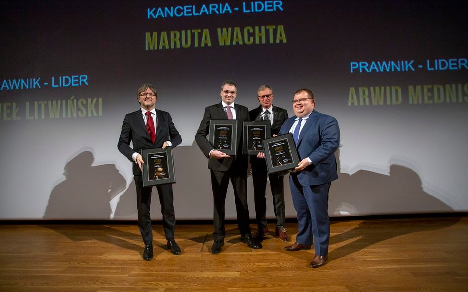 Arwid Mednis - kancelaria PwC, Paweł Litwiński - kancelaria Barta Litwiński, Bogusław Chrabota - red