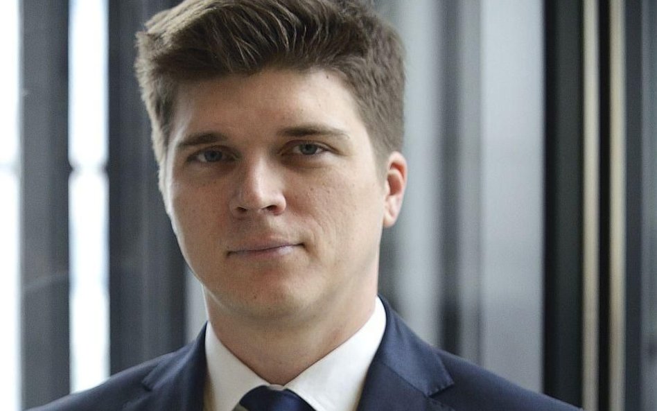 Bartosz Czajka ma spowodować, że linia lotnicza zacznie przynosić zyski